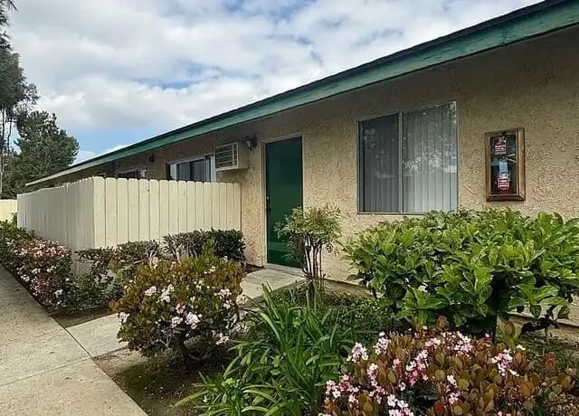 WOODCREST APARTMENTS|Rowland Heights 公寓出租