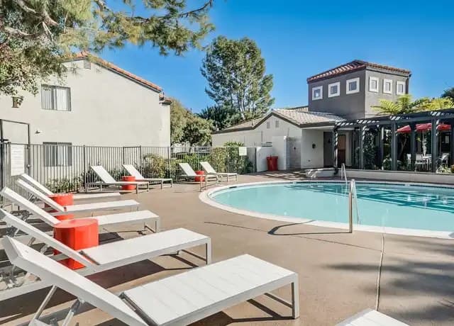 Villas at Rowland Heights (55+ Community)|Rowland Heights 公寓出租