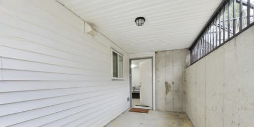 Basement-6125 146 Street|1室1卫出租 图片 2