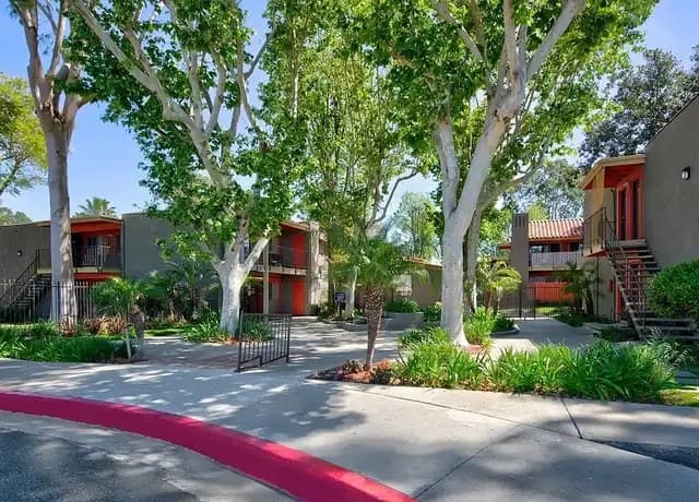 La Serena|Rowland Heights 公寓出租