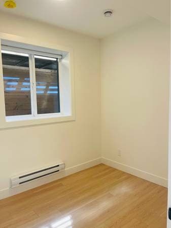 兰里新装修独立屋二楼单间拎包入住(含家具, $900/月) 图片 3