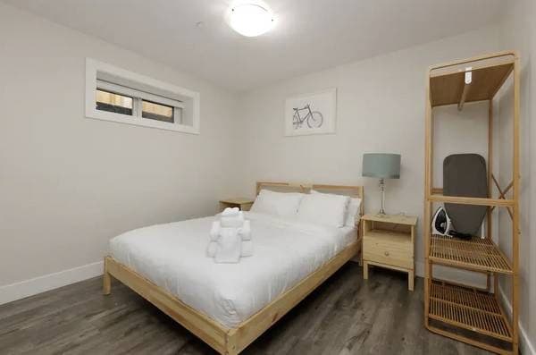 诚招男生 租期可议 随时入住黄金地带宁静美景公寓大主/副卧 带家具近天车 友善男室友